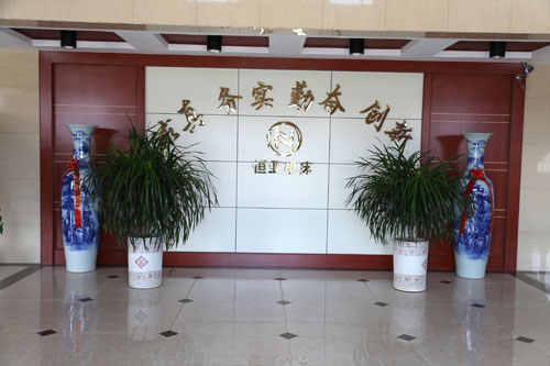 大孔径车床生产车间